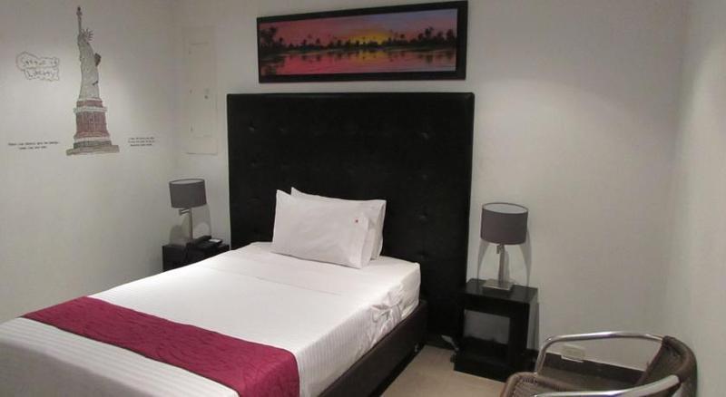 Hotel Aj Ferial Bogotá Esterno foto