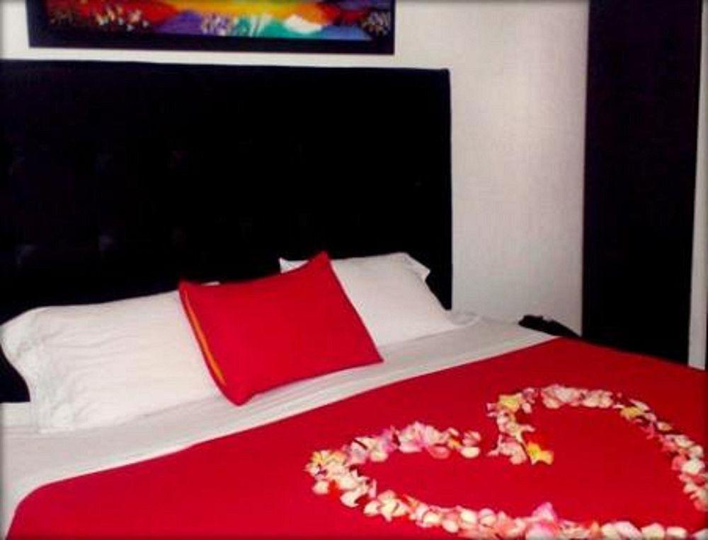 Hotel Aj Ferial Bogotá Esterno foto