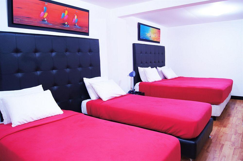 Hotel Aj Ferial Bogotá Esterno foto
