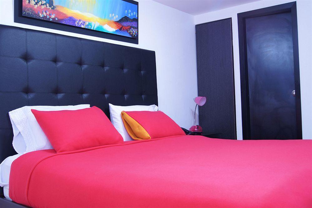 Hotel Aj Ferial Bogotá Esterno foto