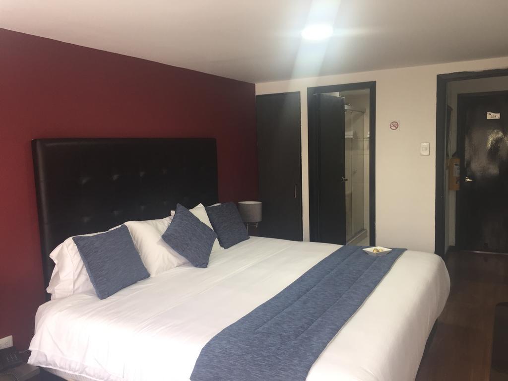 Hotel Aj Ferial Bogotá Esterno foto