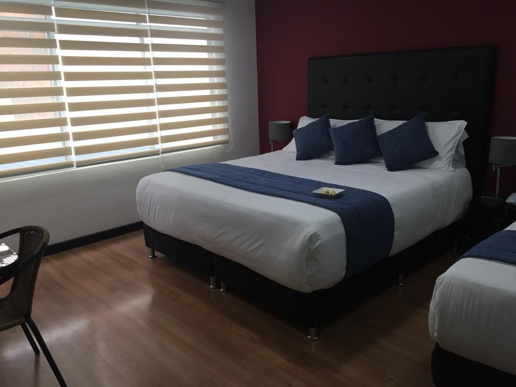 Hotel Aj Ferial Bogotá Esterno foto