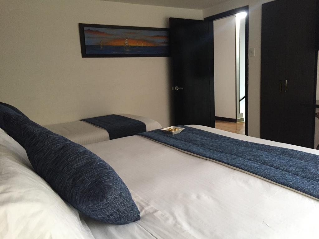 Hotel Aj Ferial Bogotá Esterno foto