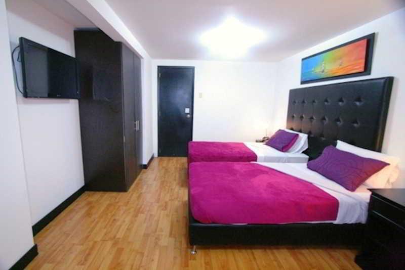 Hotel Aj Ferial Bogotá Esterno foto